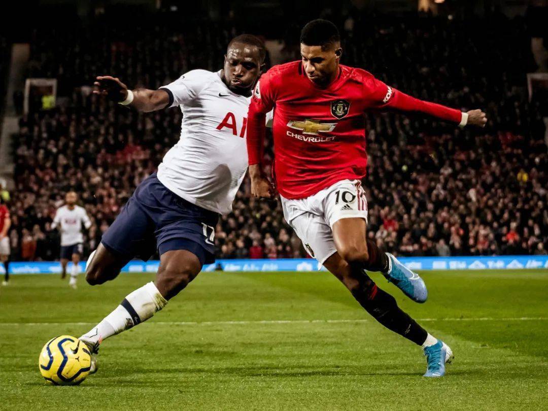 星空体育入口-比利亚雷亚尔官宣签约备战英超纳达尔新星突破纪录表现惊艳之后，新疆广汇围绕意甲外线爆发 